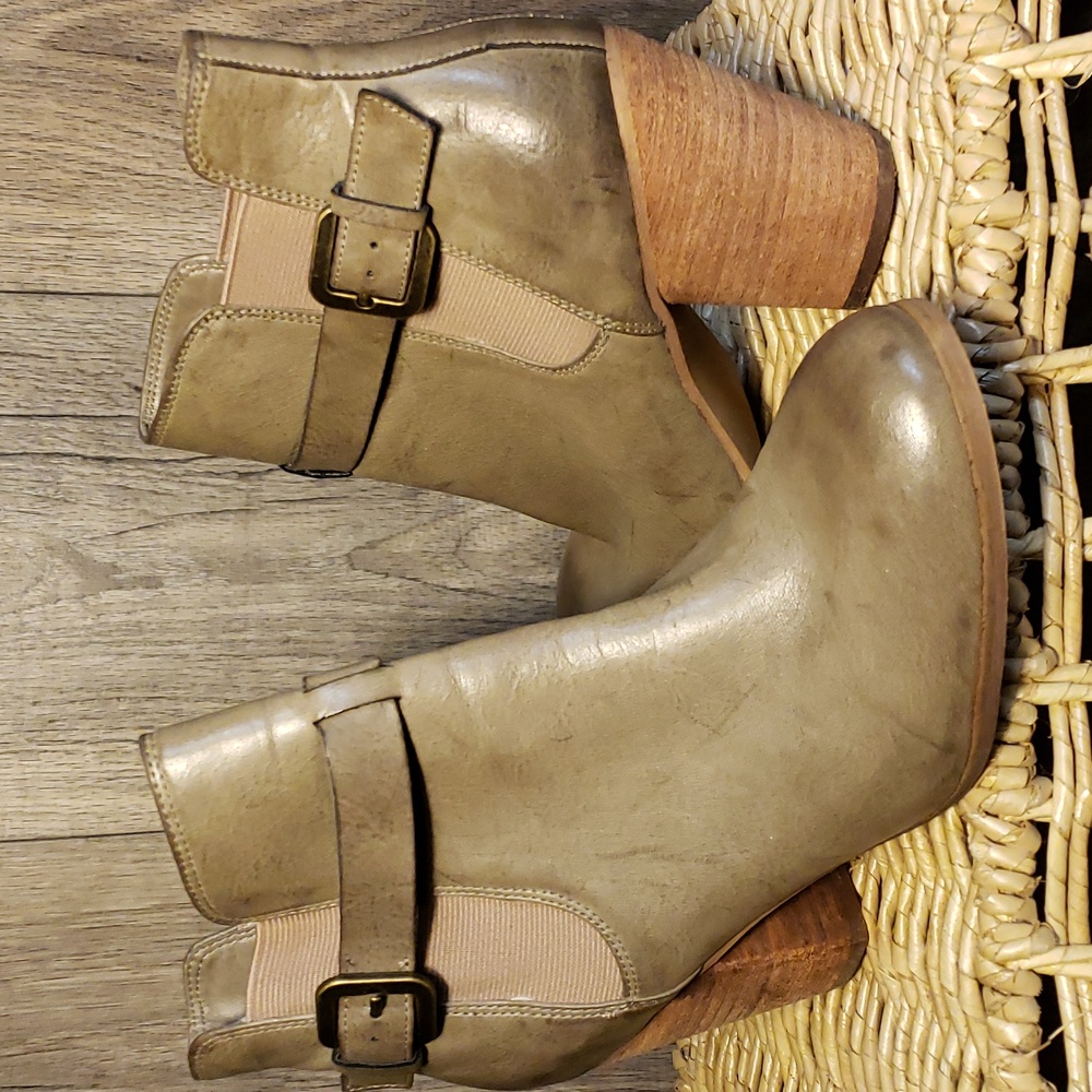Gorgeous Faux Leather Bomber Style Olive Green women's distressed Ankle boots.